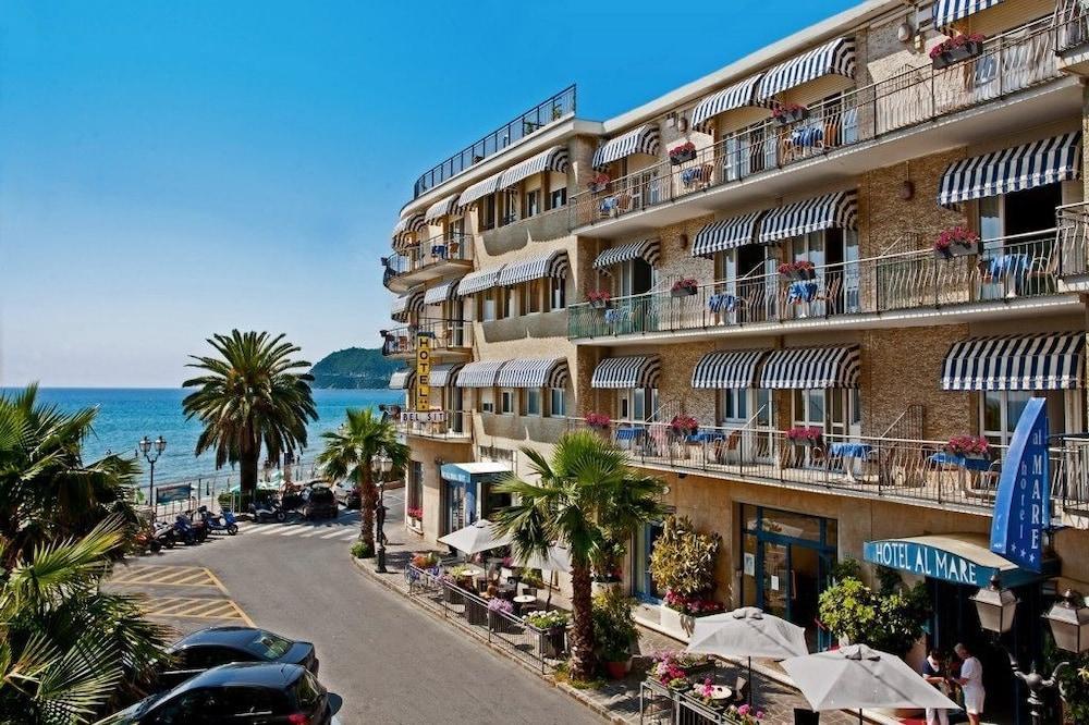 Hotel Bel Sit Alassio Bagian luar foto