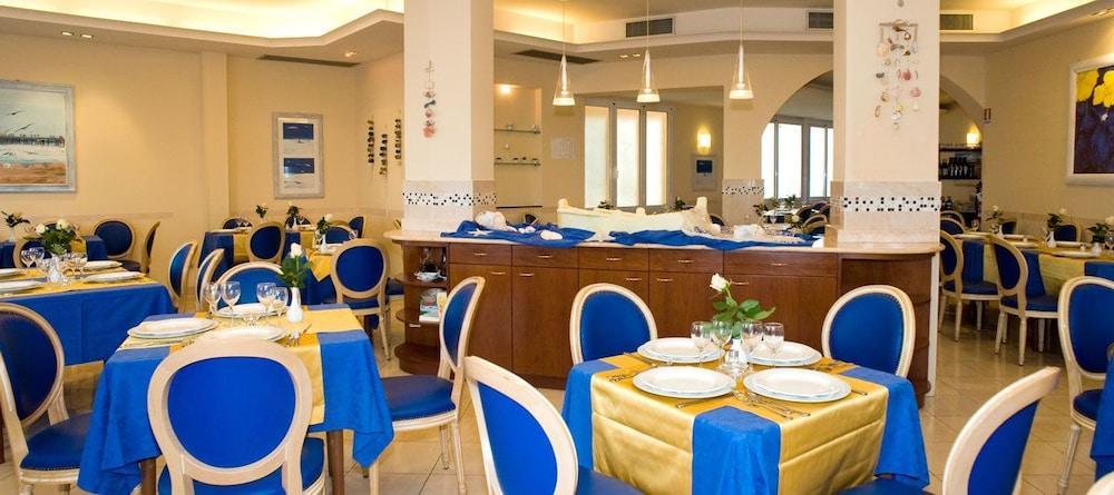 Hotel Bel Sit Alassio Bagian luar foto