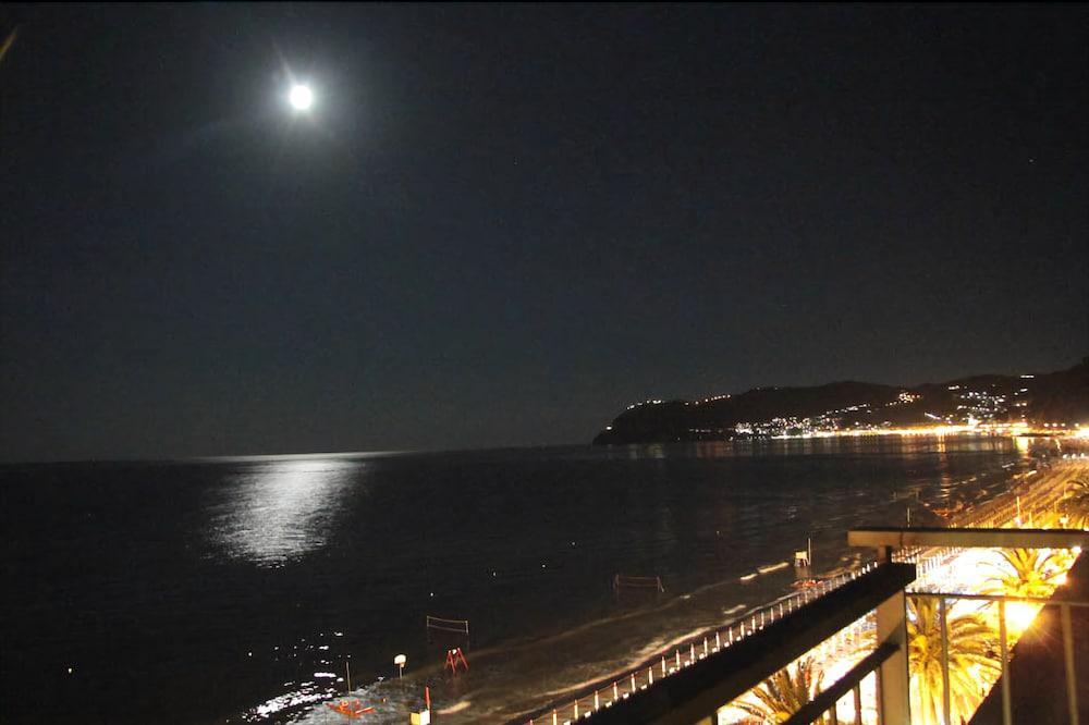 Hotel Bel Sit Alassio Bagian luar foto