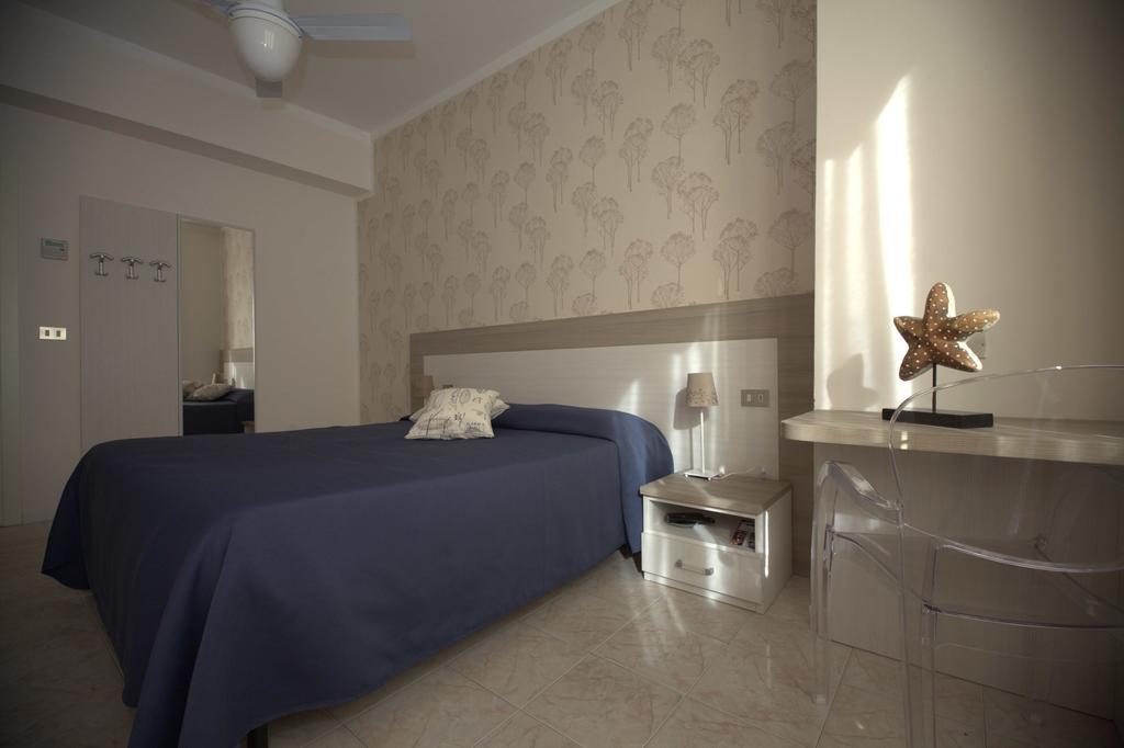 Hotel Bel Sit Alassio Ruang foto
