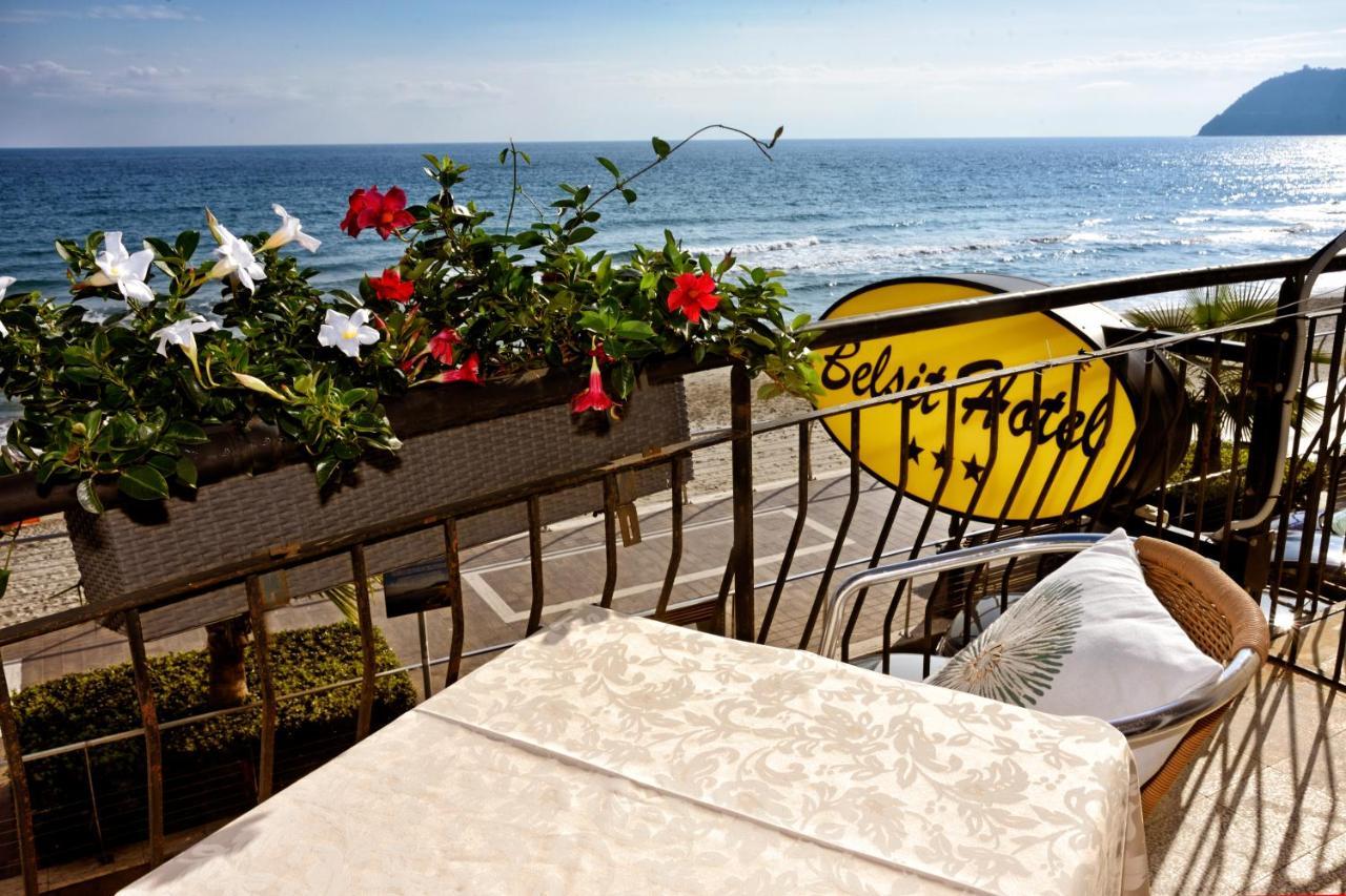 Hotel Bel Sit Alassio Bagian luar foto