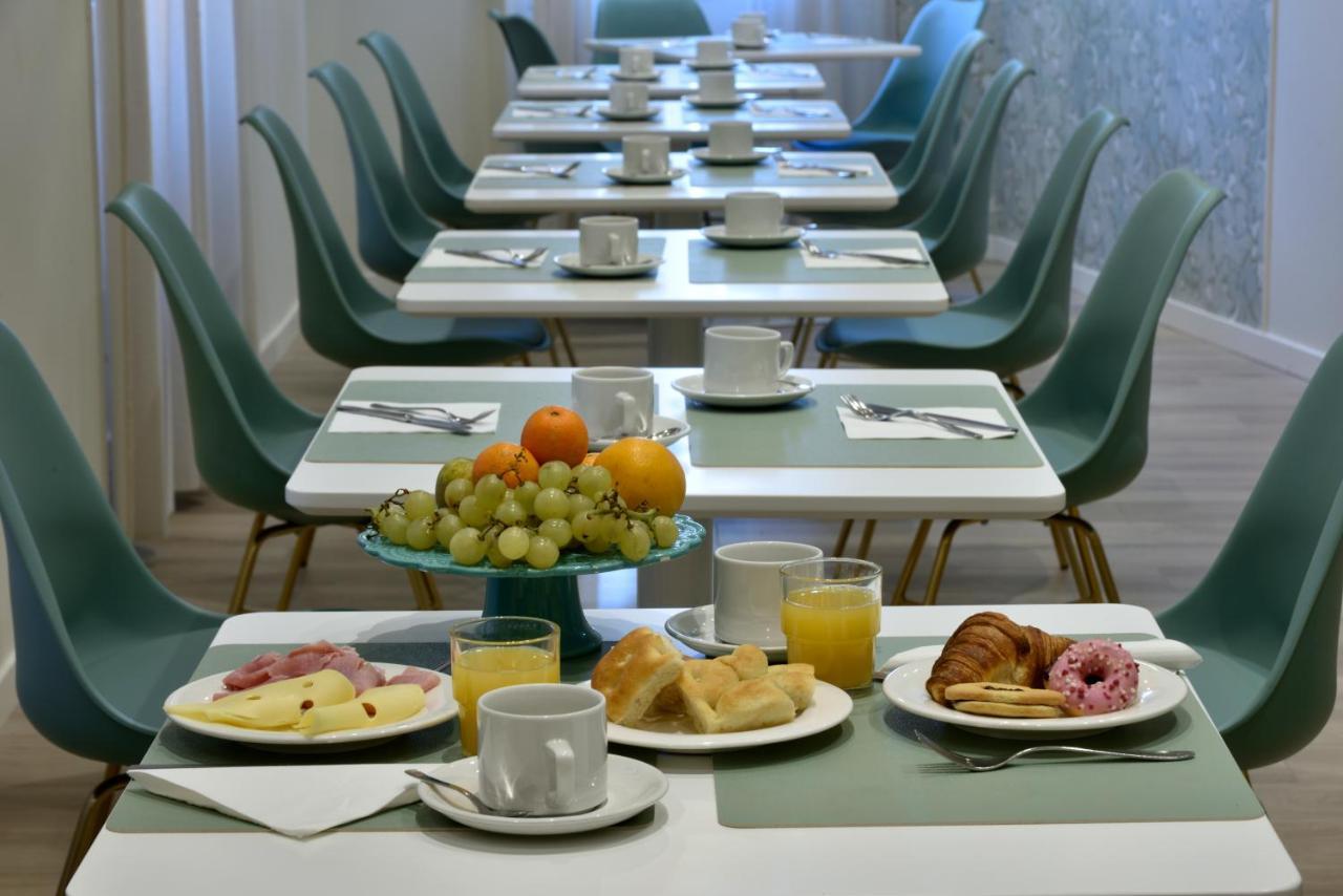 Hotel Bel Sit Alassio Bagian luar foto