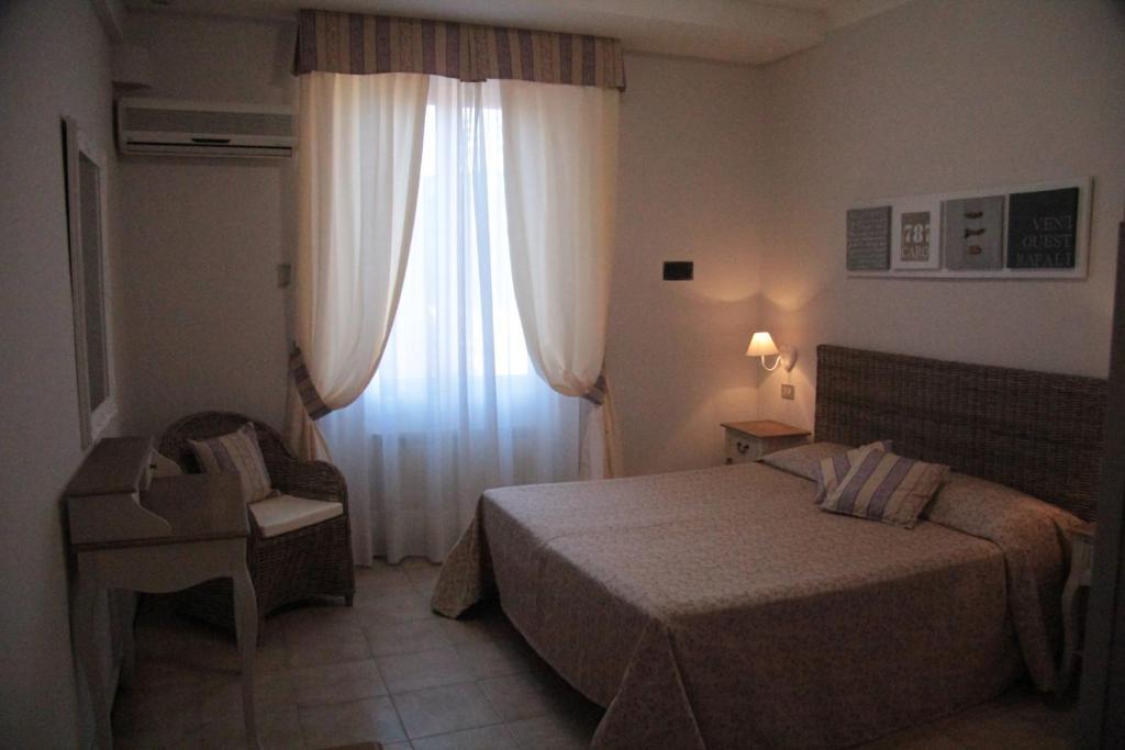 Hotel Bel Sit Alassio Bagian luar foto